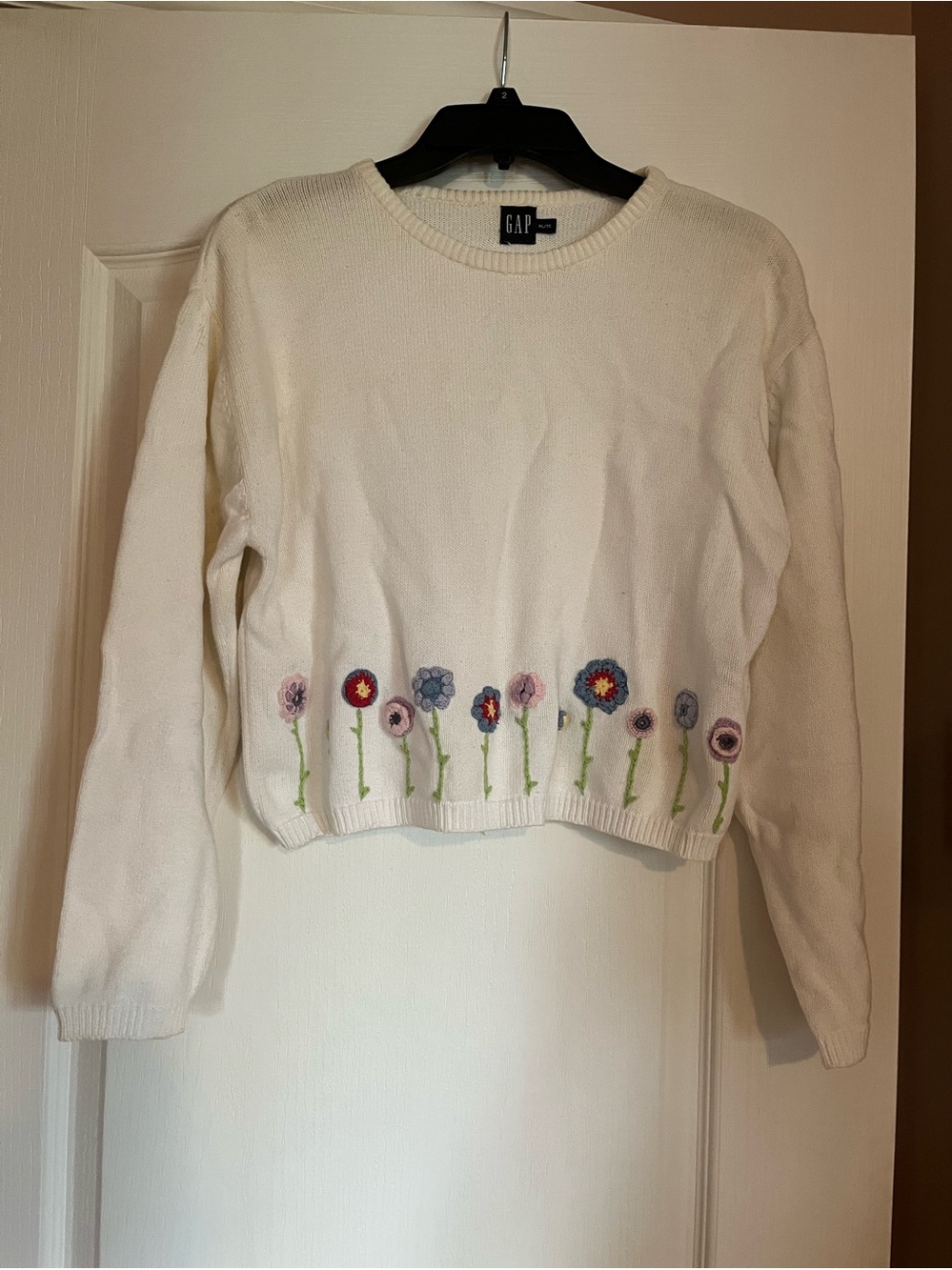 GAP Cream Crewneck Sweater with Embroidered Floral Border